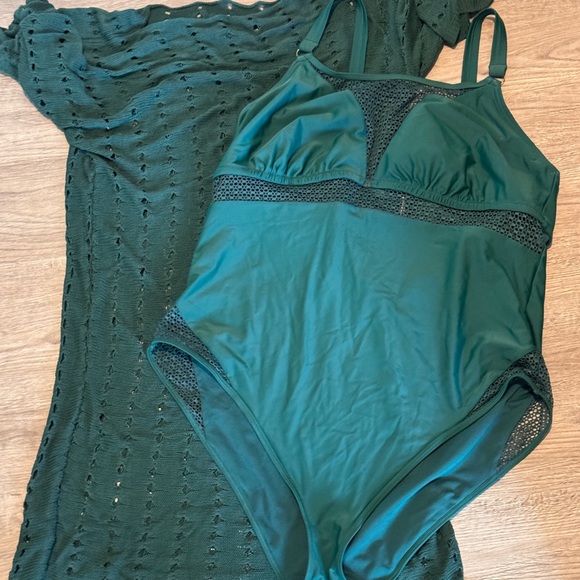 Adore Me Green Swimsuit With A Matching Cover Up - Picture 1 of 5